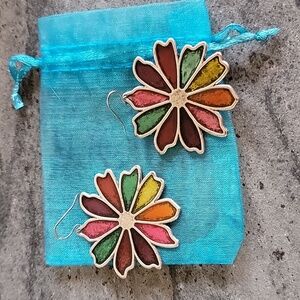 Silver Tone Stained Glass Look Flower Earrings Multi Color NWOT